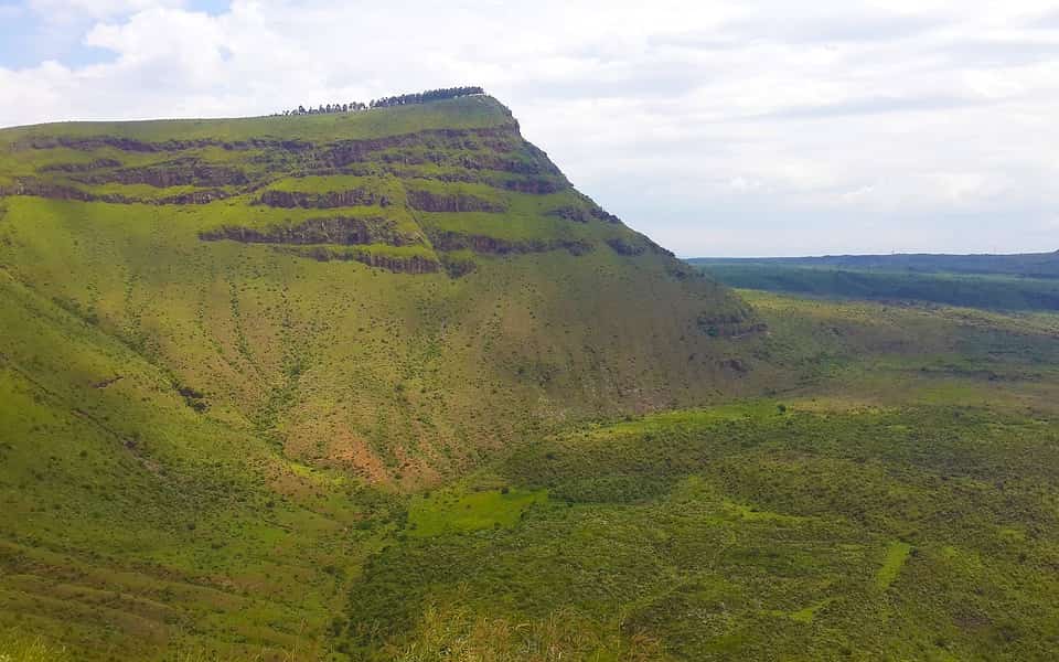 Menengai crater hiking trail