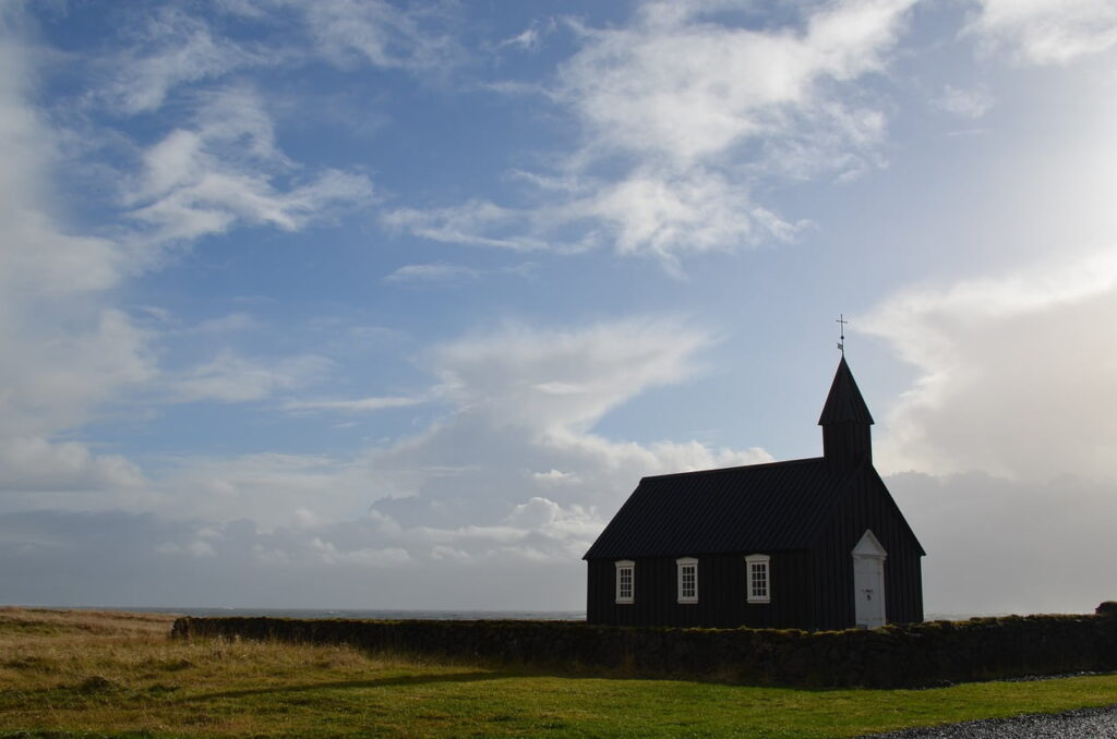 Church of Búðir