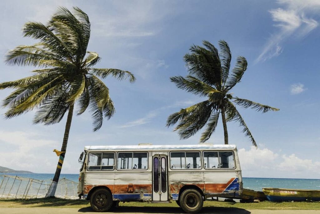 Jamaica bus