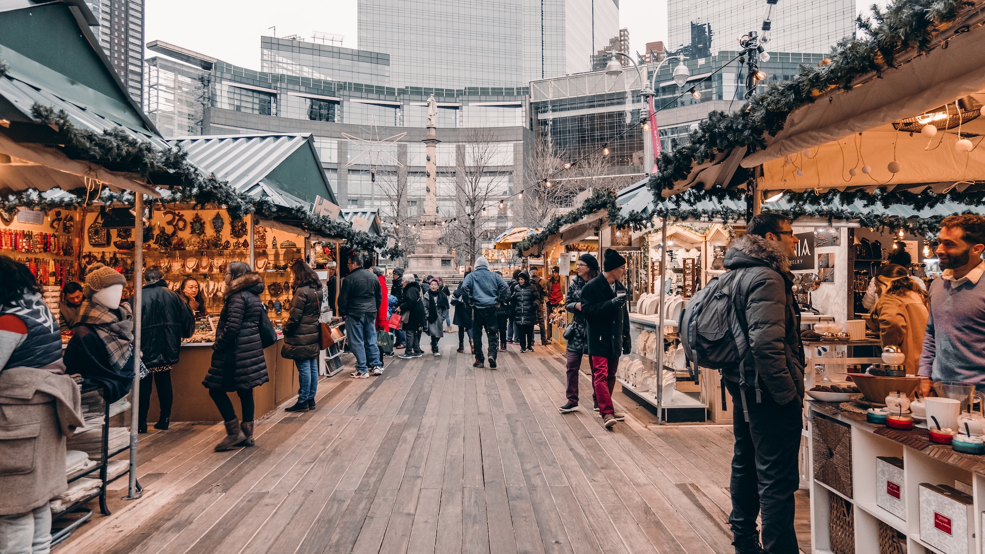 Here is a Christmas market in New York.