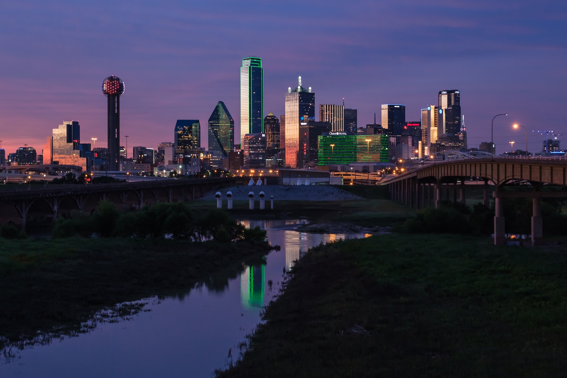 Downtown Dallas skyline 